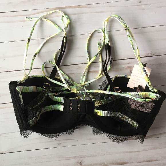 Victoria's Secret Silk Bra - Picture 4 of 9